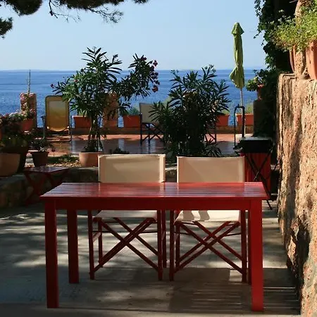 Casa Miguel Apartahotel *